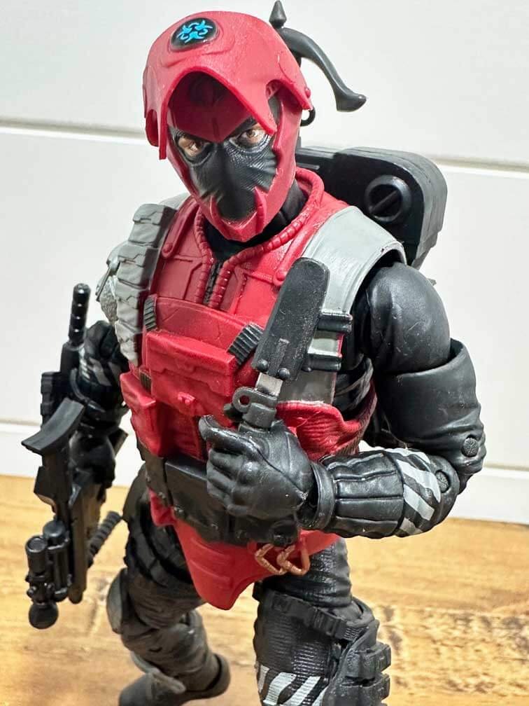 GI-Joe-Classified-Series-Crimson-Alley-Viper-In-Hand--16