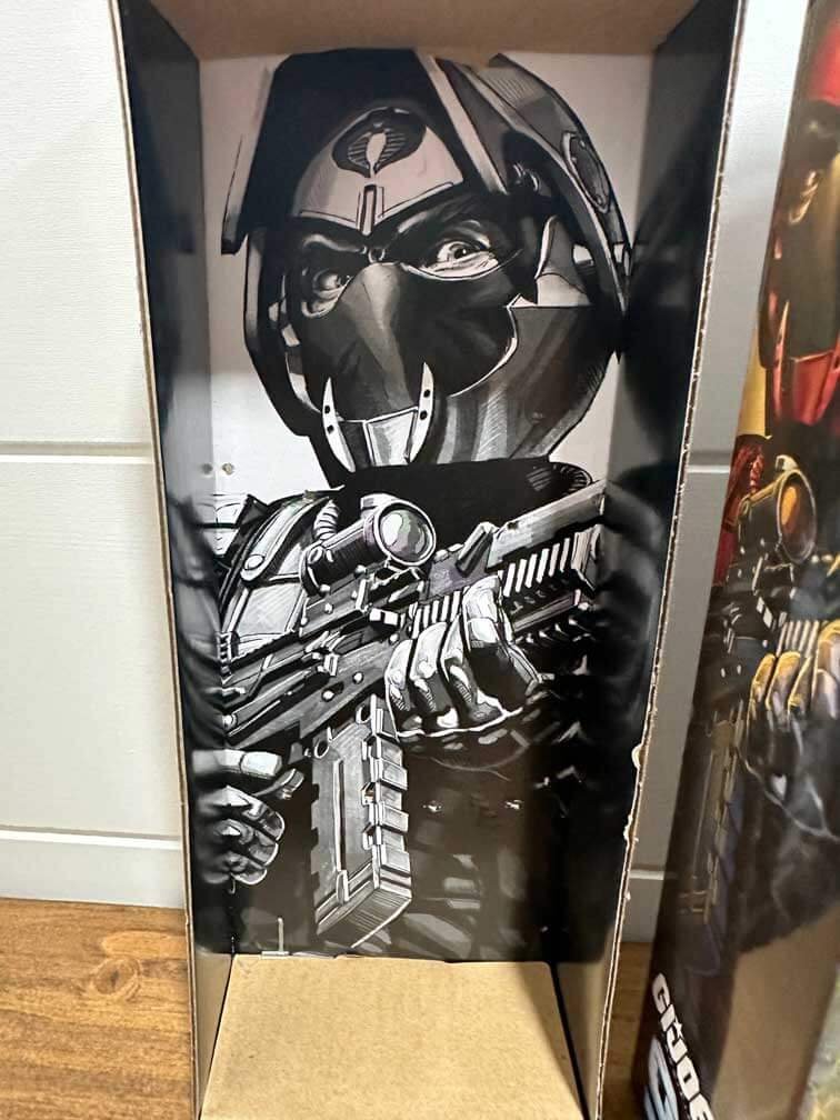 GI-Joe-Classified-Series-Crimson-Alley-Viper-In-Hand--2