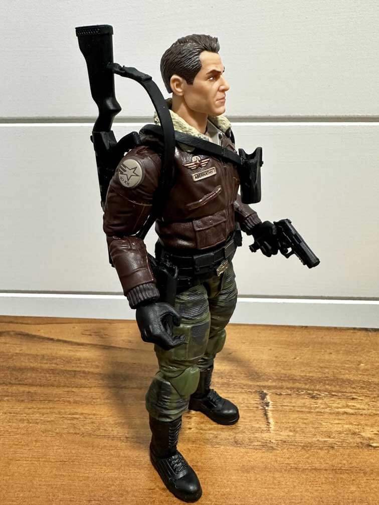 GI-Joe-Classified-Series-General-Hawk-IH-action-pose-4