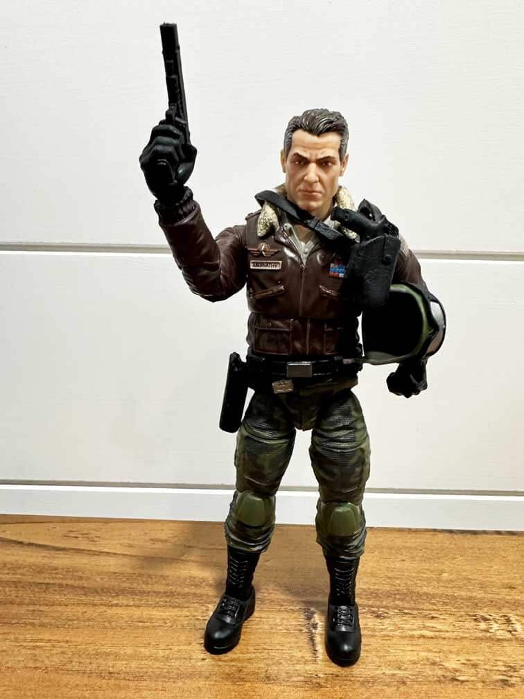 GI-Joe-Classified-Series-General-Hawk-IH-action-pose-7