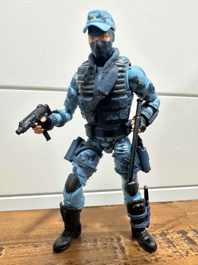GI-Joe-Classified-Series-Shockwave-IH-action-pose-2