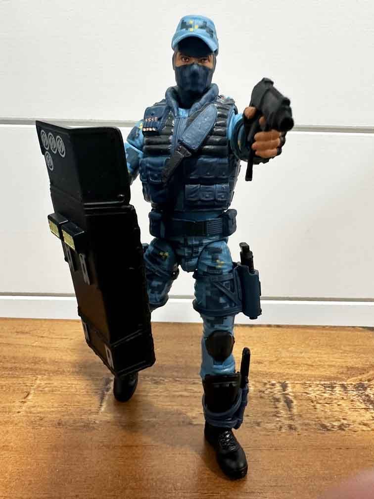 GI-Joe-Classified-Series-Shockwave-IH-action-pose-3