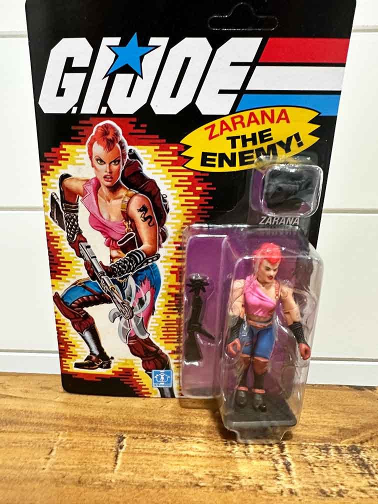 GI-Joe-Thunder-Machine-Soundwave-Thansformer-Crossover--Zarana-card-front