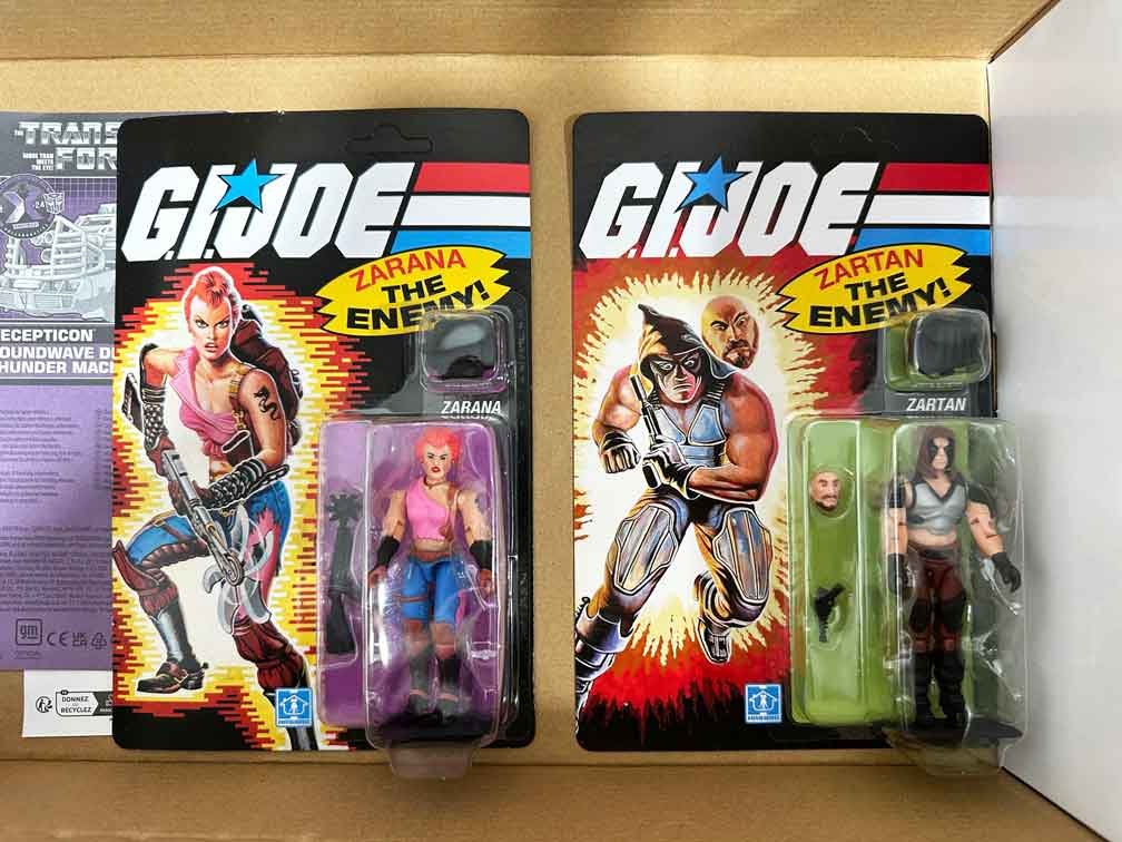 GI-Joe-Thunder-Machine-Soundwave-Thansformer-Crossover-Zartan-&-Zarana-card-backs
