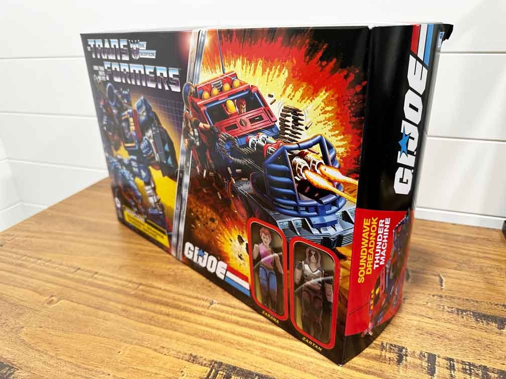 GI-Joe-Thunder-Machine-Soundwave-Thansformer-Crossover-package-front-angle