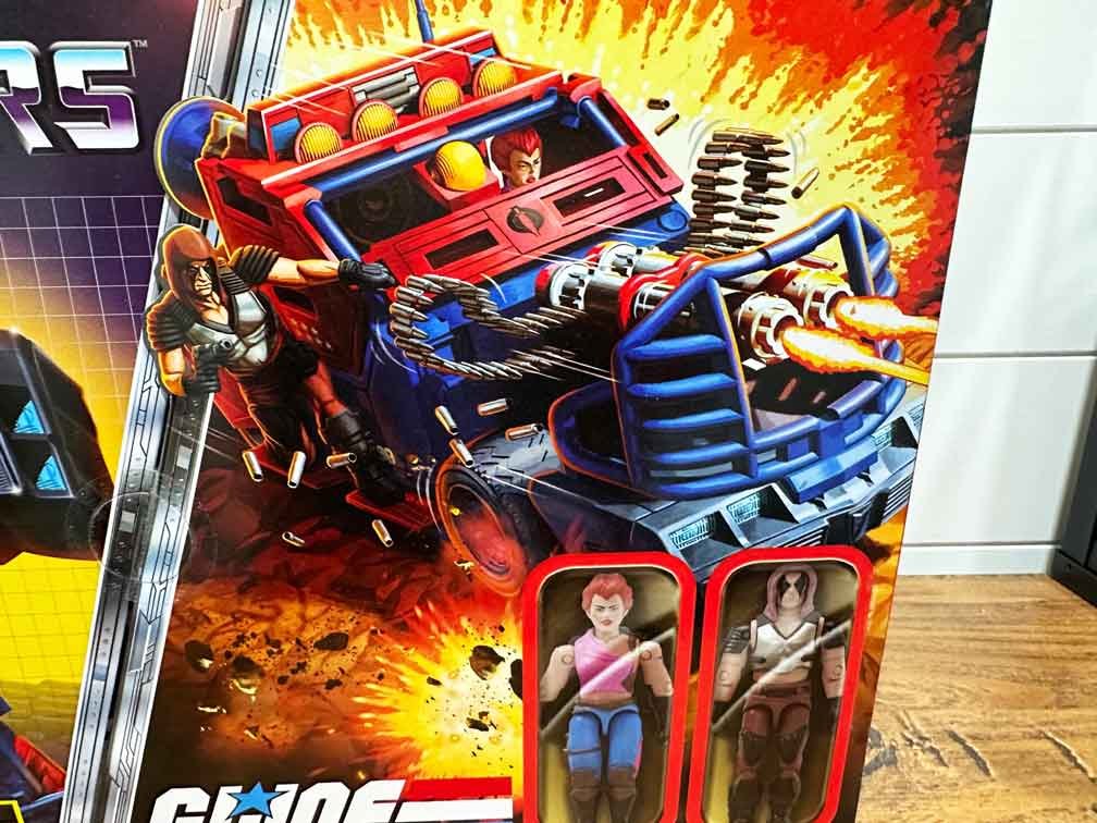 GI-Joe-Thunder-Machine-Soundwave-Thansformer-Crossover-package-front-close-up-1