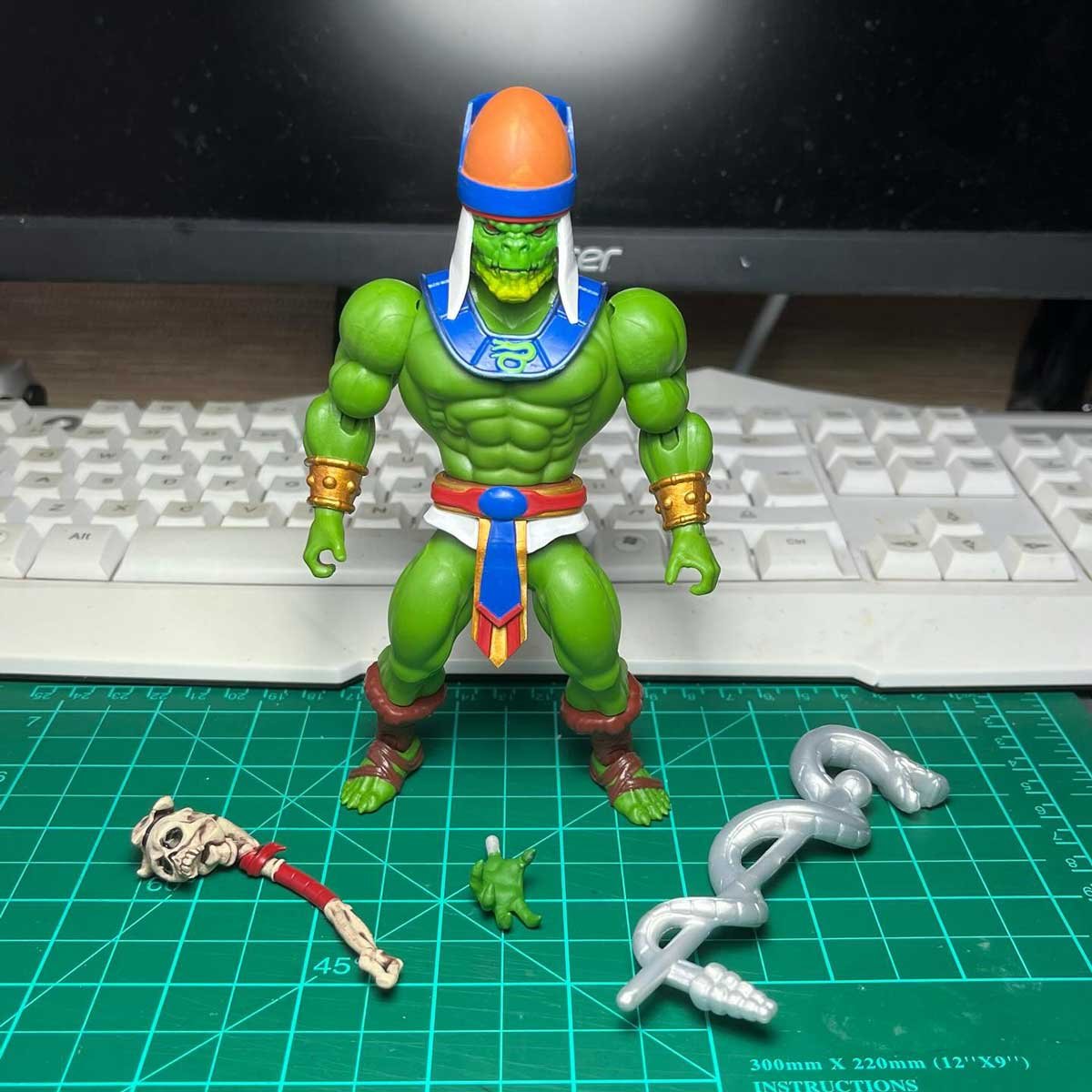 High-Priest-Pythonus-MOTU-Origins-Figure-Concept-5