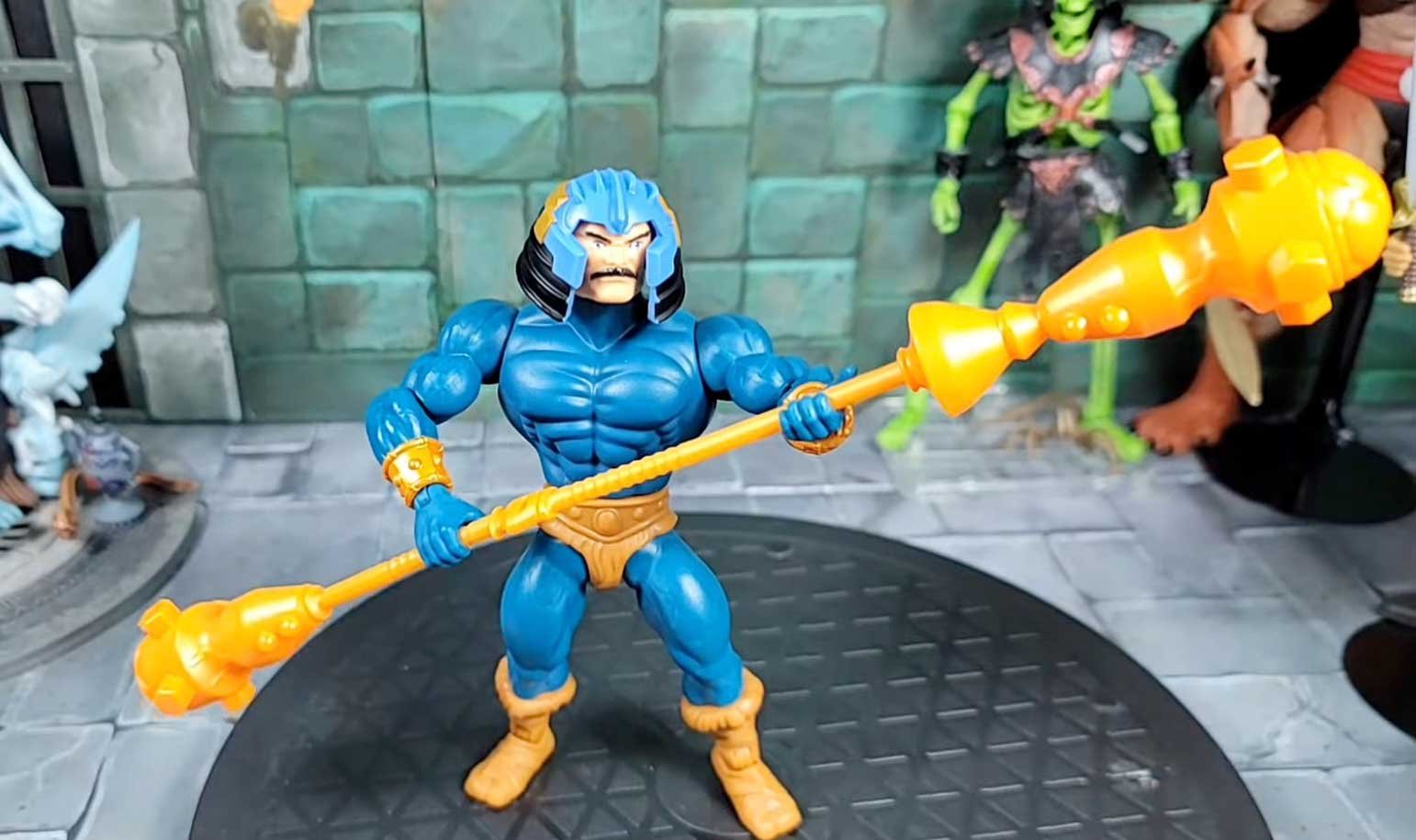 Man-At-Arms-Turtles-of-Grayskull-TMNT-MOTU-Origins-10