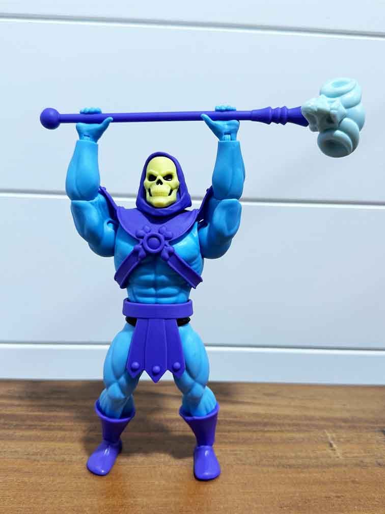 Skeletor-Cartoon-Collection-action-pose-2