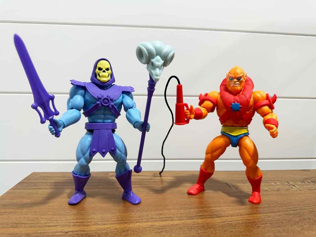Skeletor-Cartoon-Collection-action-pose-7