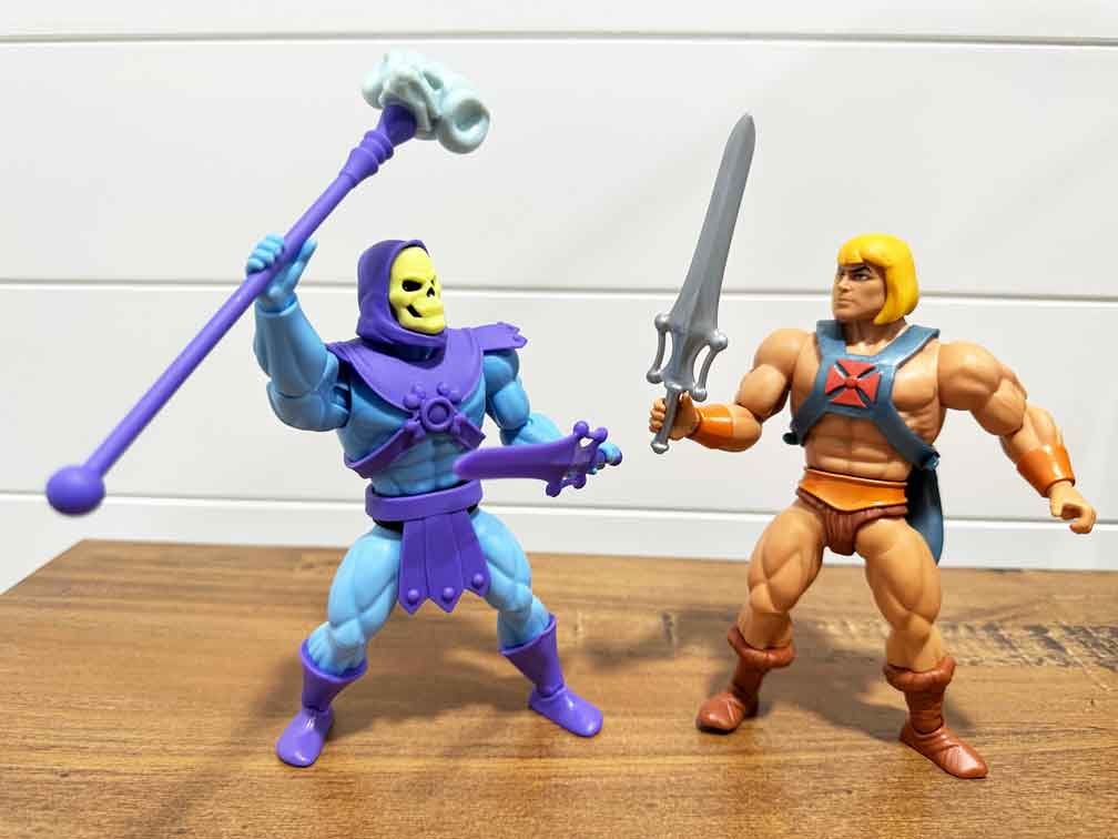 Skeletor-Cartoon-Collection-action-pose-8