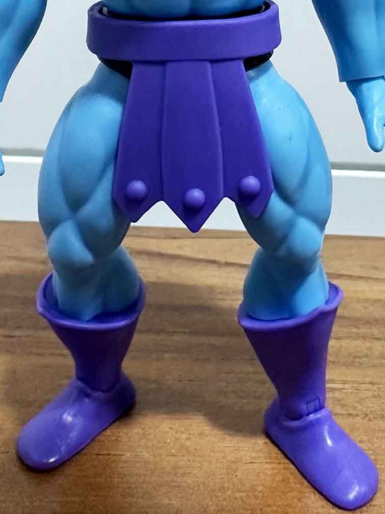 Skeletor-Cartoon-Collection-legs-front