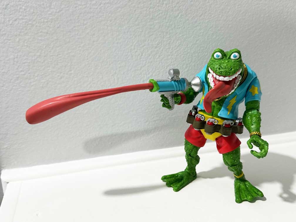 Super7-TMNT-Ultimates-Genghis-Frog-Action-pose-12