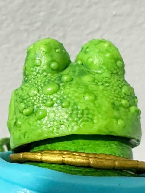 Super7-TMNT-Ultimates-Genghis-Frog-head-rear