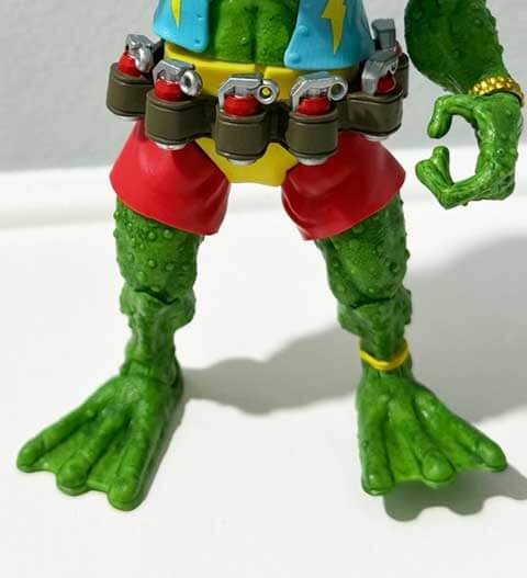 Super7-TMNT-Ultimates-Genghis-Frog-legs-front