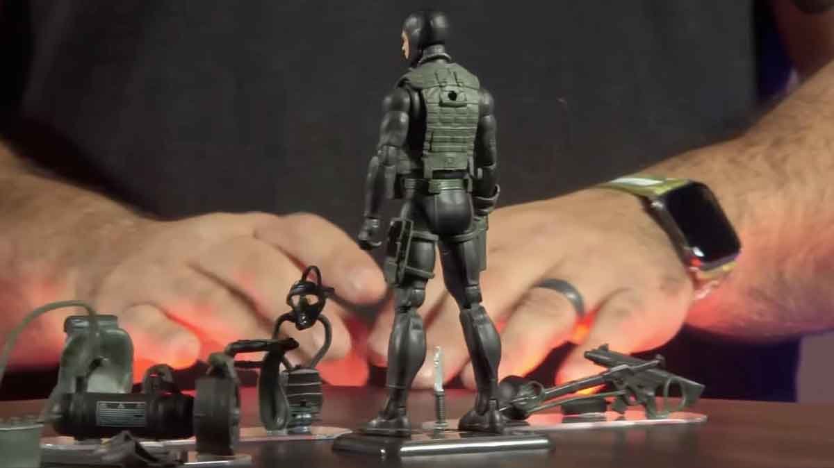 Action-Soldier-Recon-Diver-GI-Joe-Classified-Series-60th-Anniversary-Reveal-1