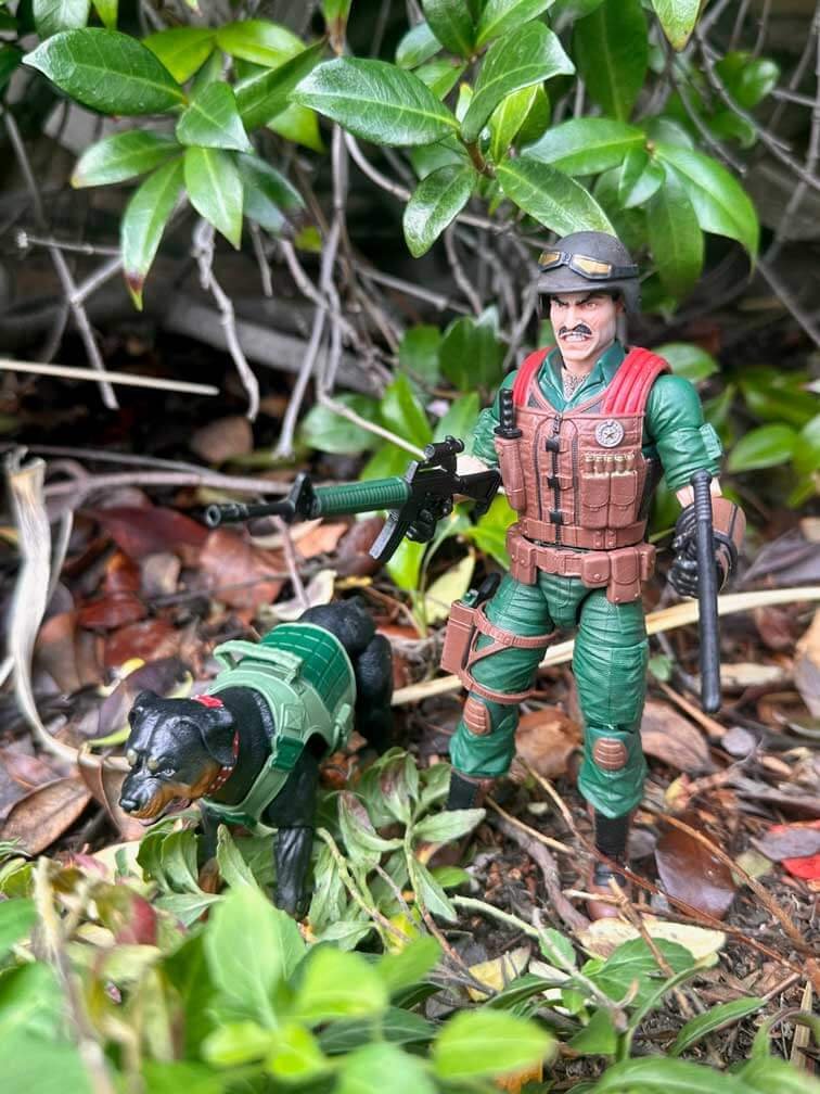Gi-Joe-Classified-Mutt-action-pose-16