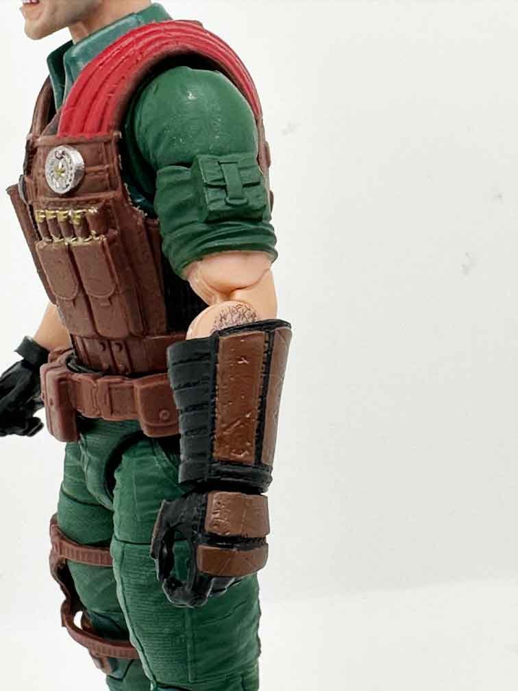 Gi-Joe-Classified-Mutt-left-arm
