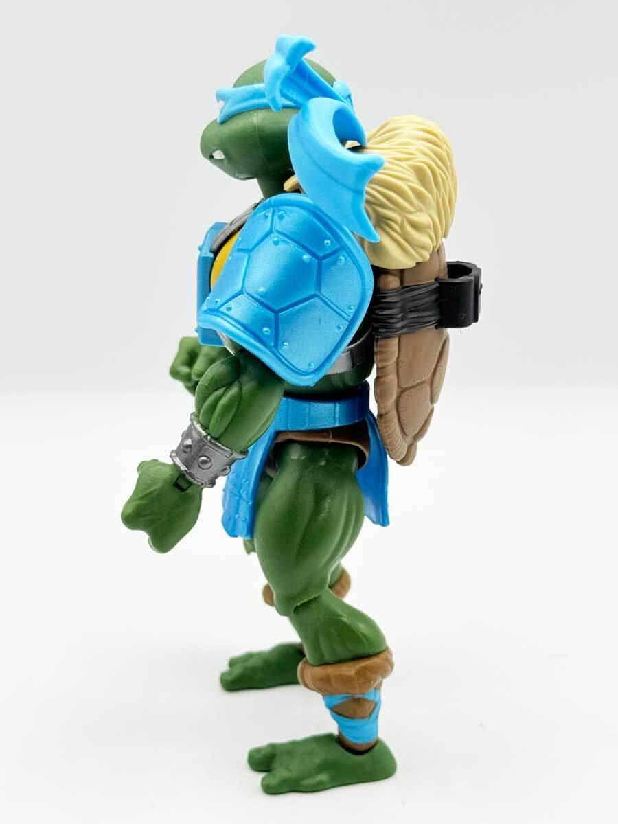 Leonardo-Turtles-of-Grayskull-MOTU-Origins-Crossover-Wave-1-Left-Profile