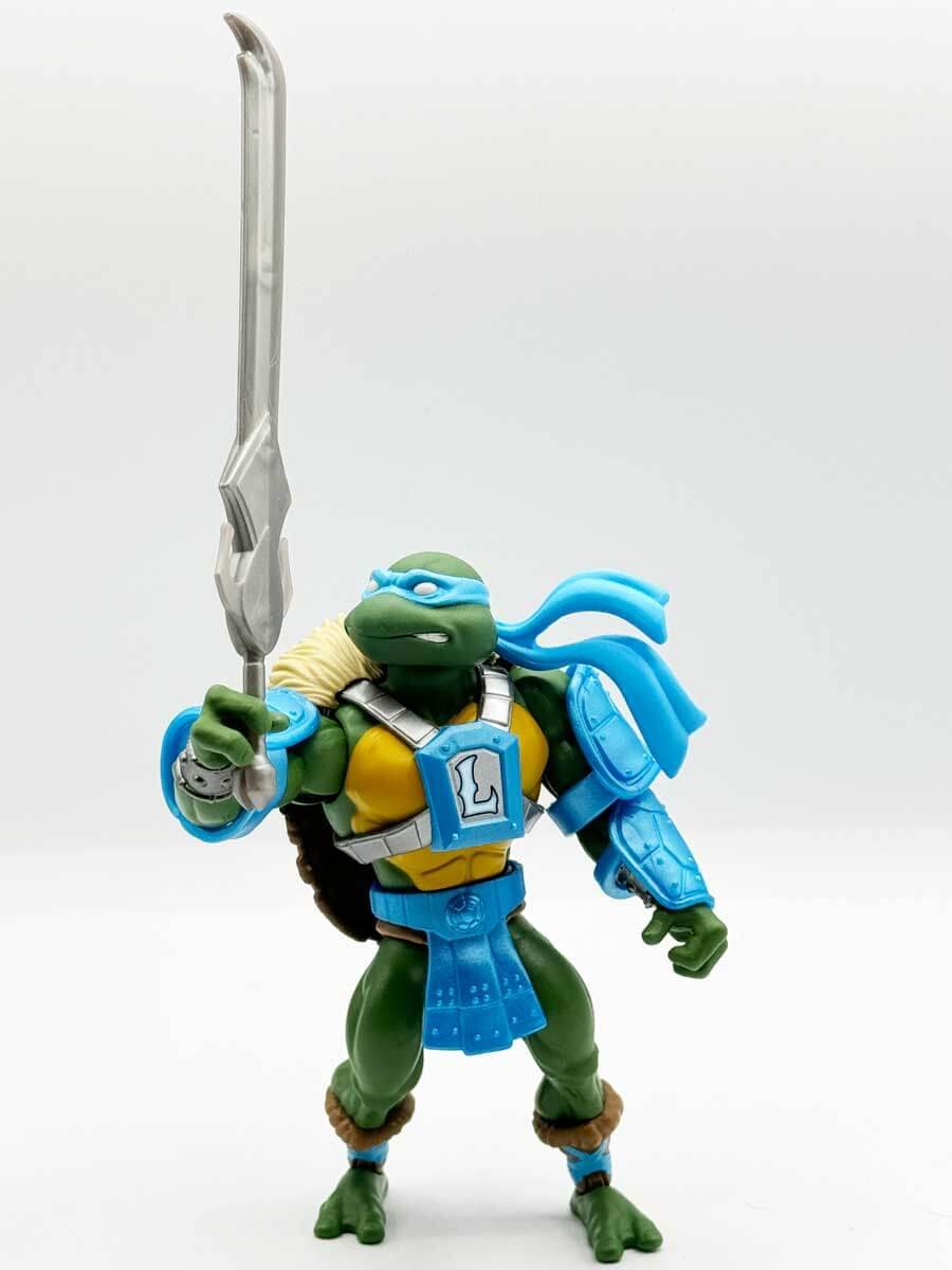 Leonardo-Turtles-of-Grayskull-MOTU-Origins-Crossover-Wave-1-Power-Sword