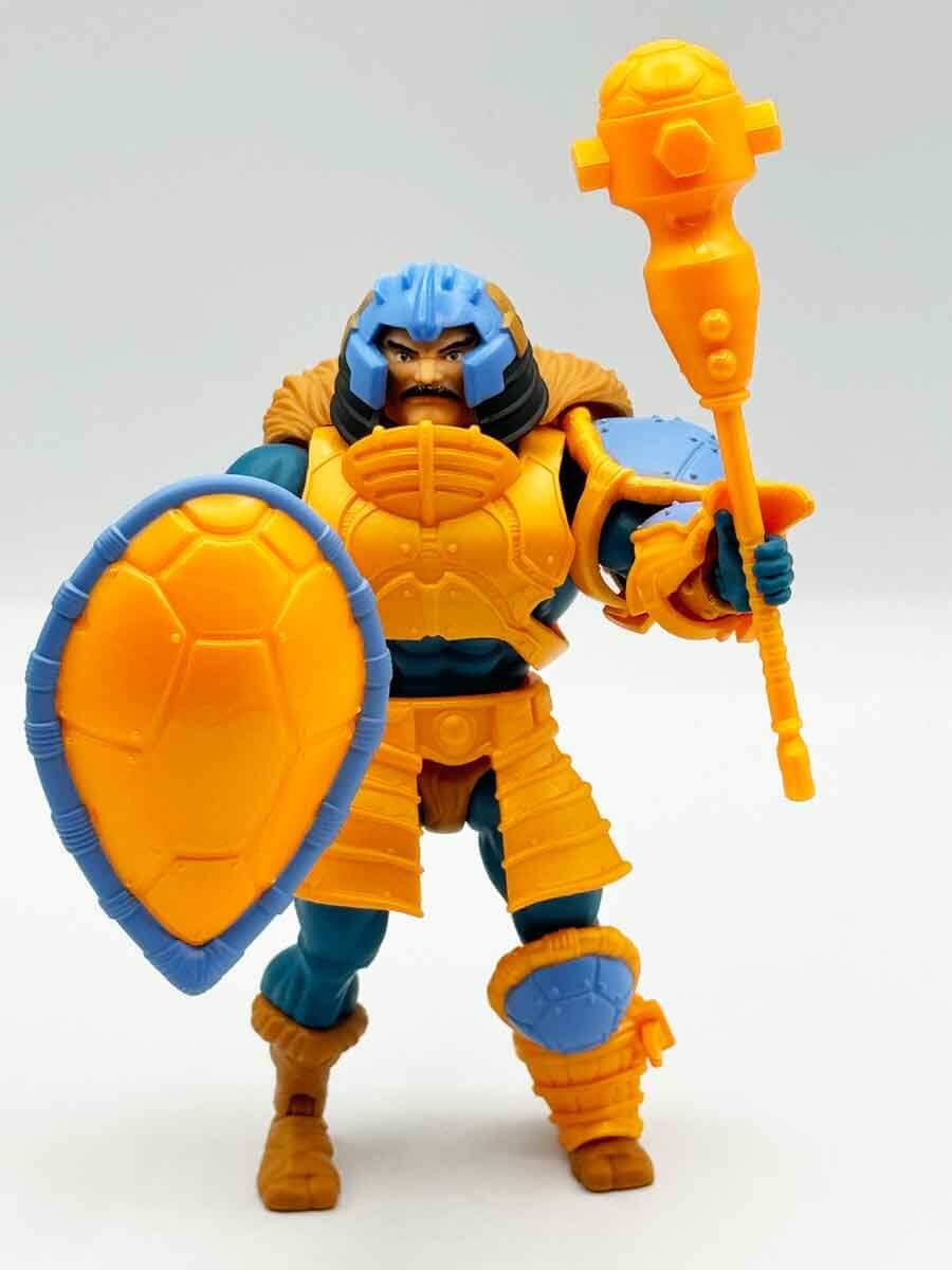 Man-At-Arms-Turtles-of-Grayskull-Review-Geared-Up-1