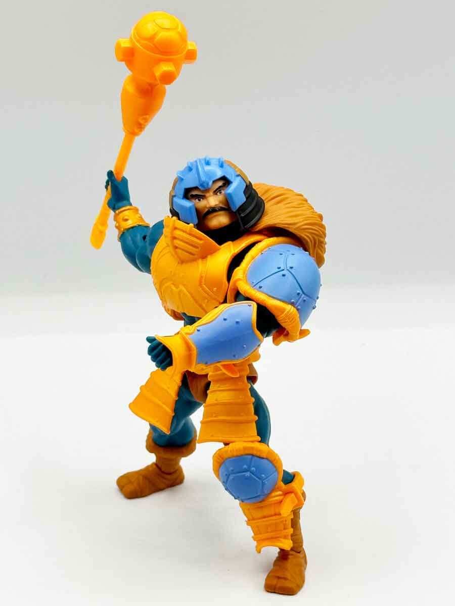 Man-At-Arms-Turtles-of-Grayskull-Review-Geared-Up-2