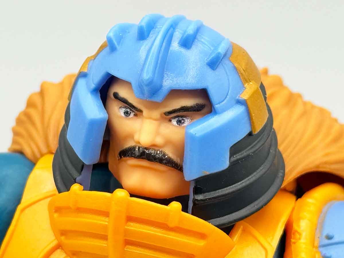 Man-At-Arms-Turtles-of-Grayskull-Review-Head