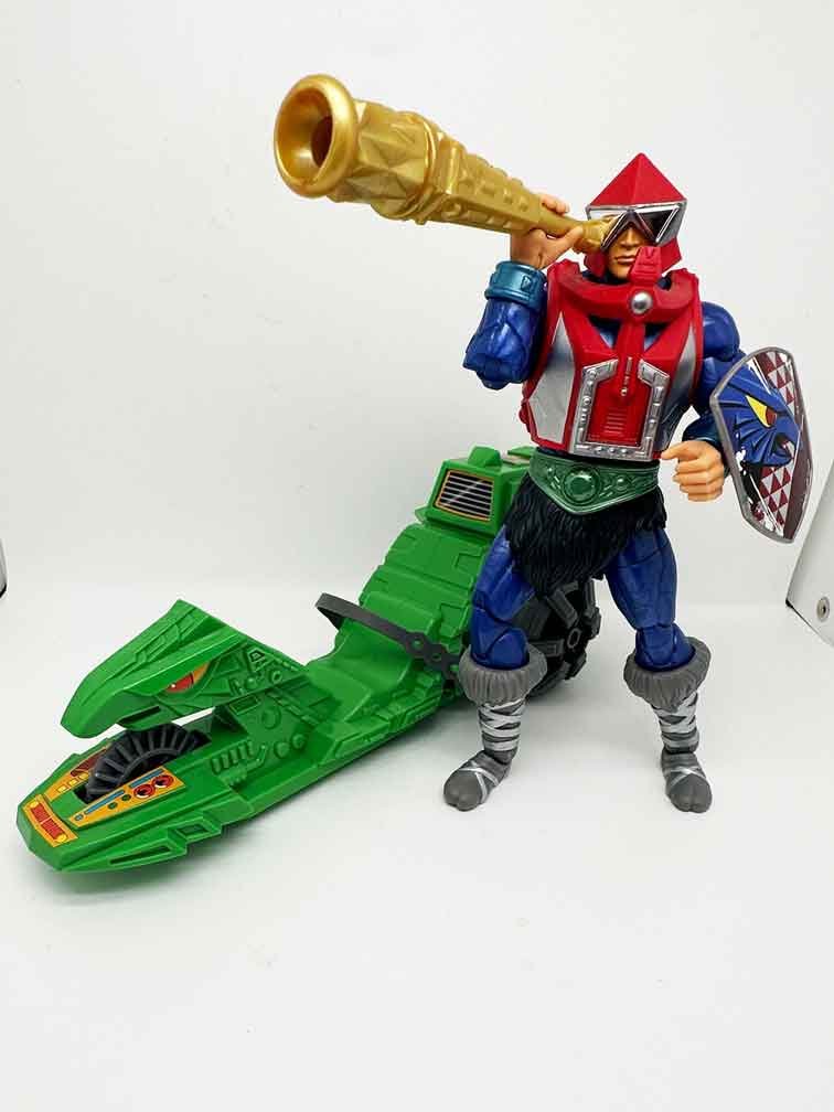 Masterverse-New-Eternia-Mekaneck-action-pose-5
