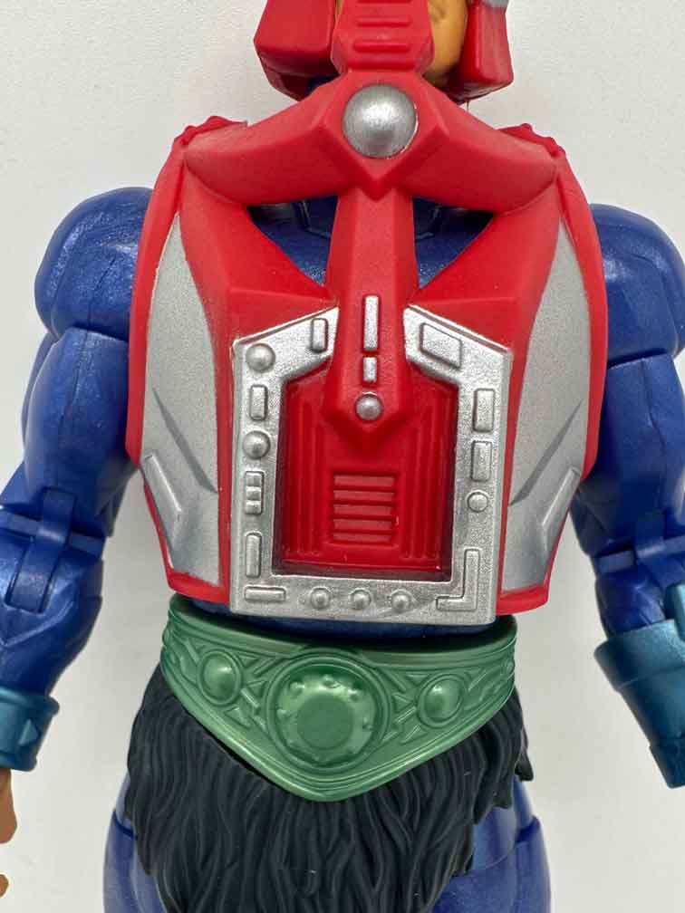 Masterverse-New-Eternia-Mekaneck-chest-front