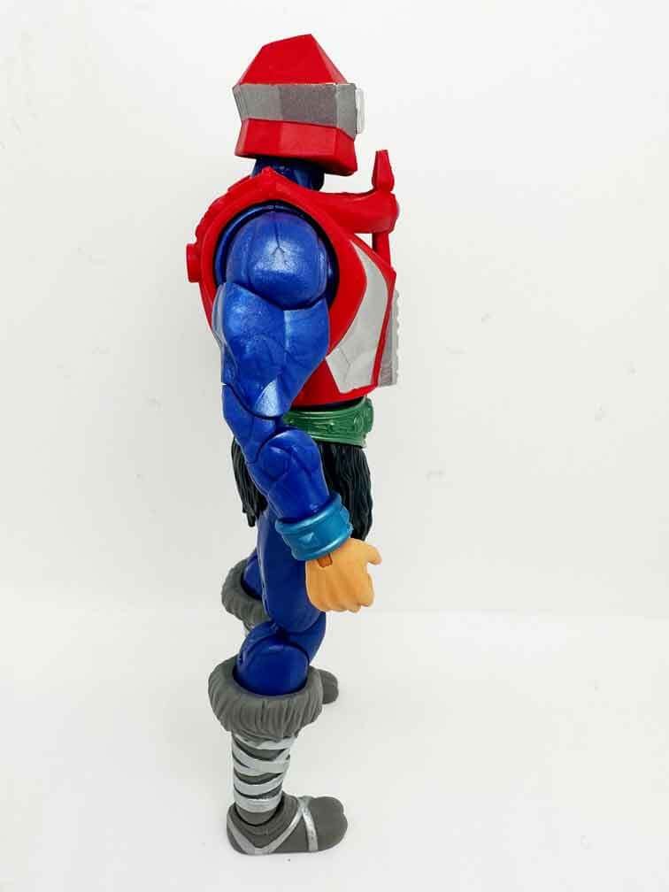 Masterverse-New-Eternia-Mekaneck-right