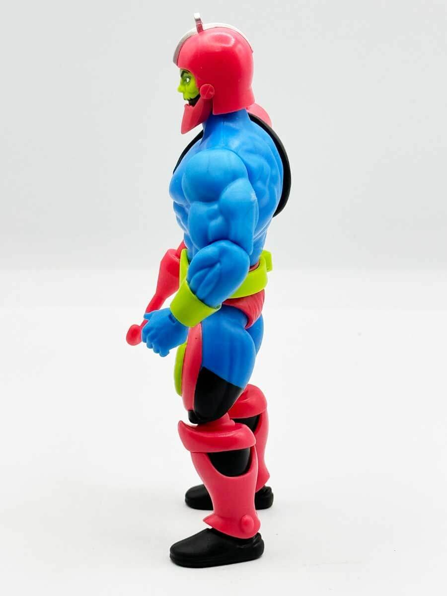 Trap-Jaw-MOTU-Origins-Cartoon-Collection-Review-Left-Profile