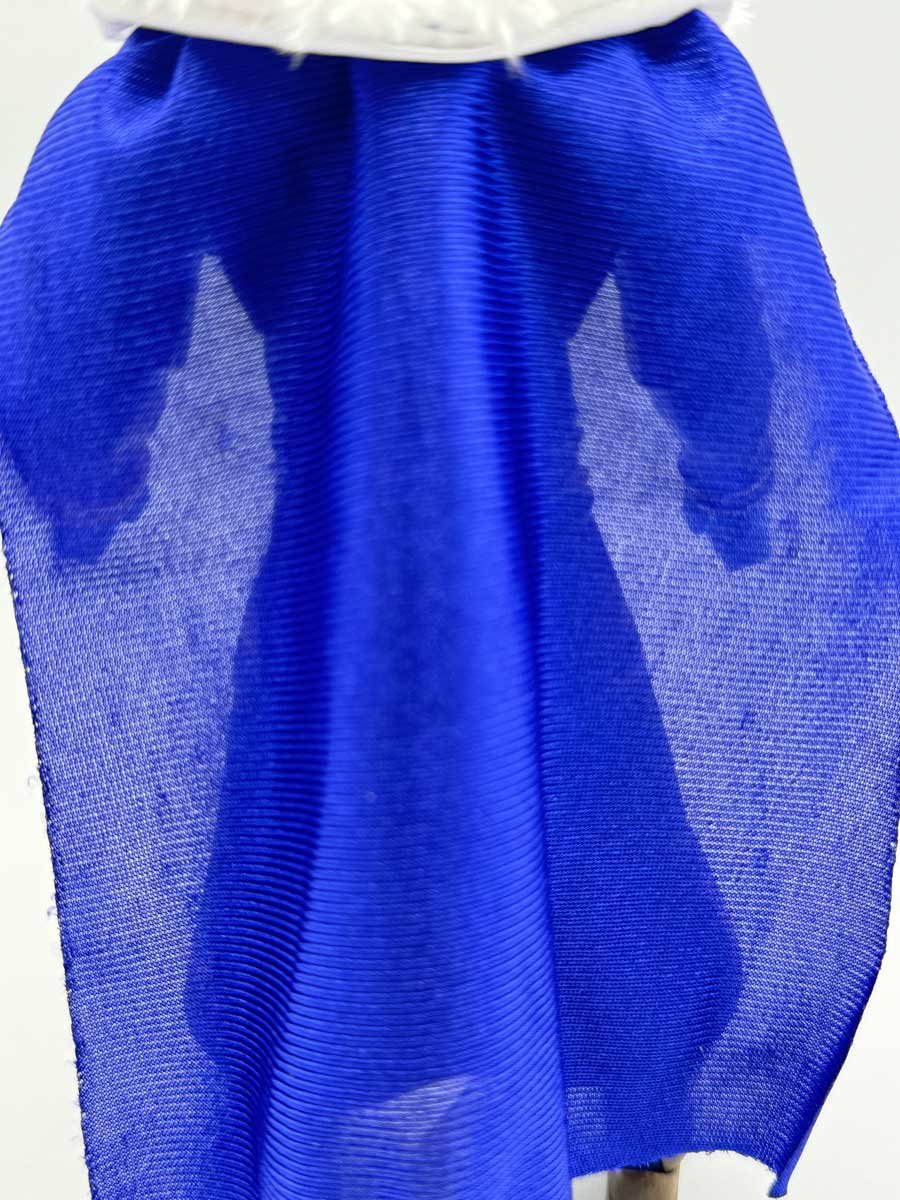 King-Keldor-Masterverse-Masters-of-the-Universe-Revolution-Review-Cape-Back