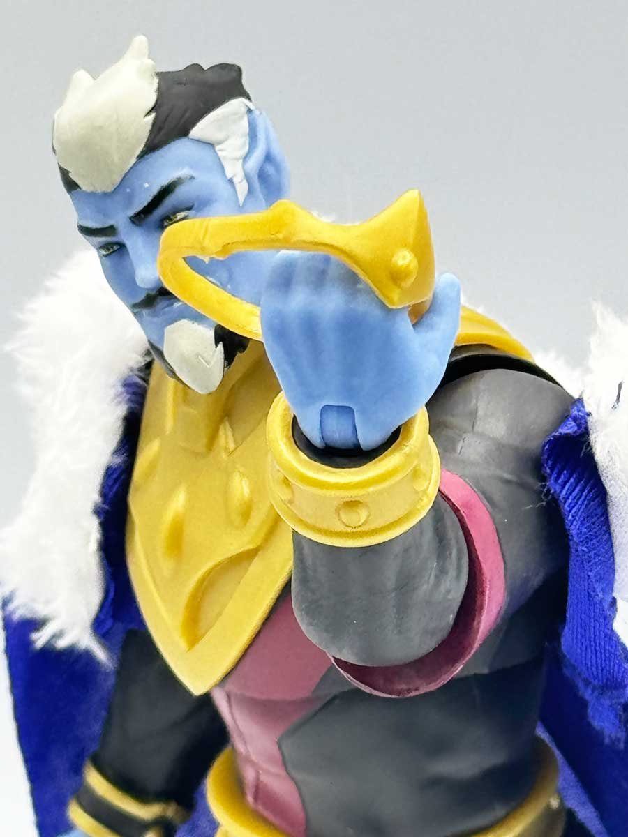 King-Keldor-Masterverse-Masters-of-the-Universe-Revolution-Review-Crown