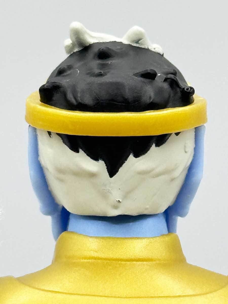 King-Keldor-Masterverse-Masters-of-the-Universe-Revolution-Review-Head-Crown-Back