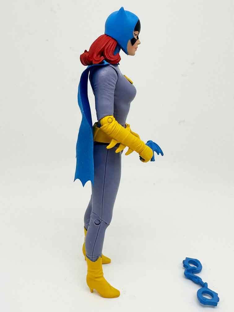 McFarlane-New-Adventures-of-Batman-Batgirl-right-IH