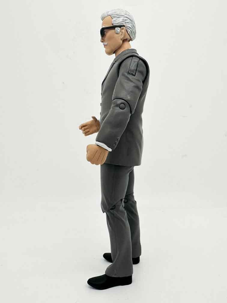 McFarlane-New-Adventures-of-Batman-Commissioner-Gordon-left-IH