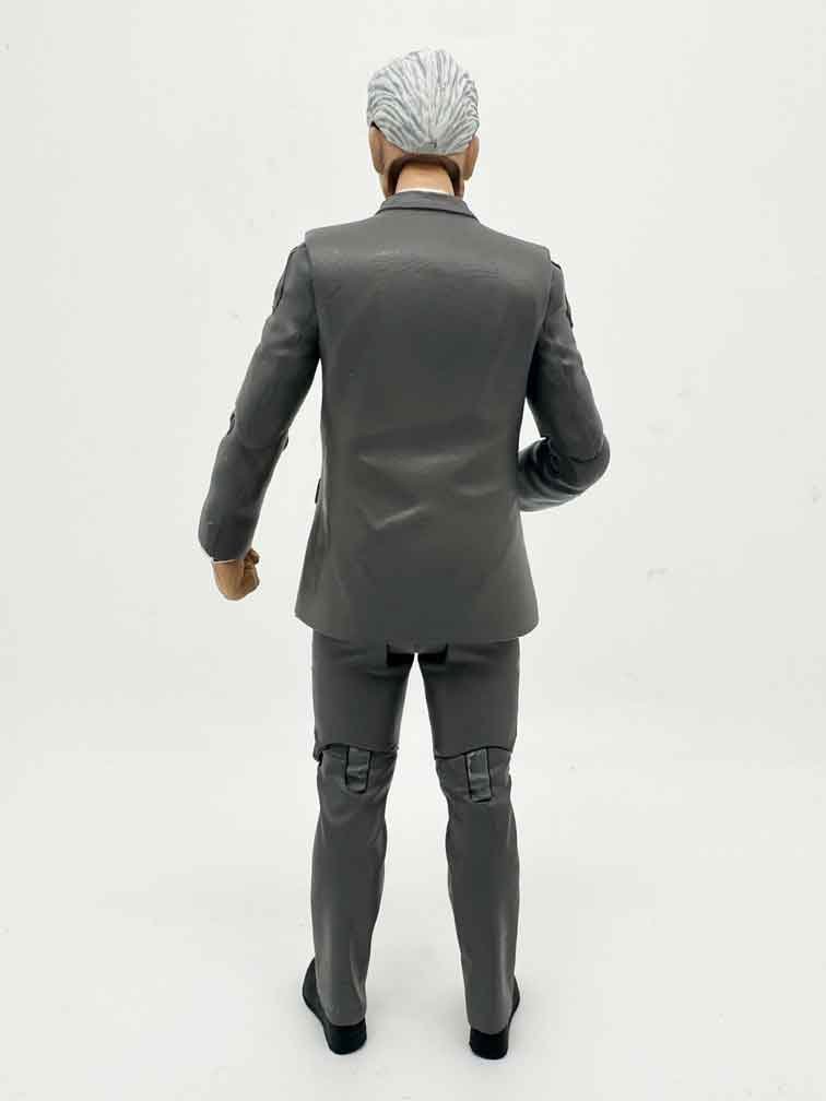 McFarlane-New-Adventures-of-Batman-Commissioner-Gordon-rear-IH