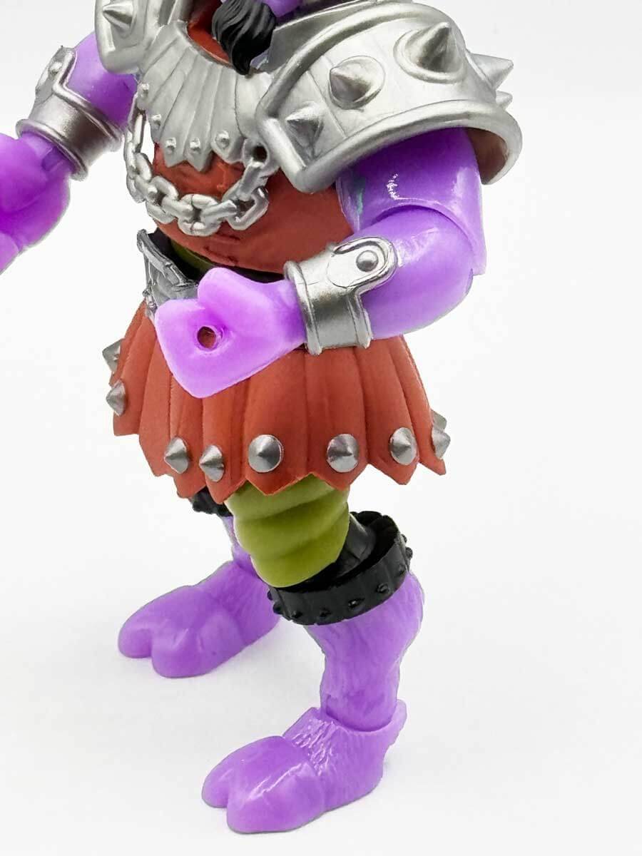 Mutated-Ram-Man-Turtles-of-Grayskull-Wave-2-Review-Left-Profile