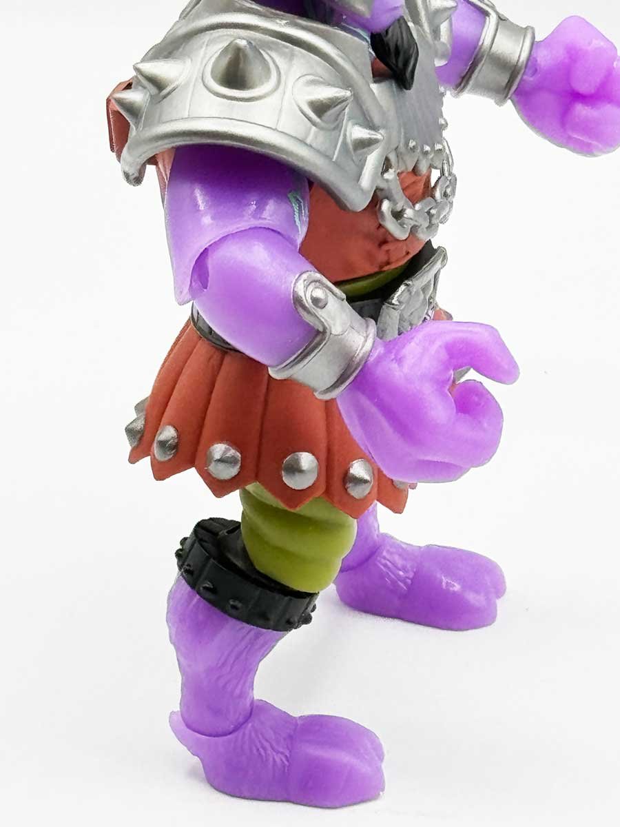 Mutated-Ram-Man-Turtles-of-Grayskull-Wave-2-Review-Right-Profile