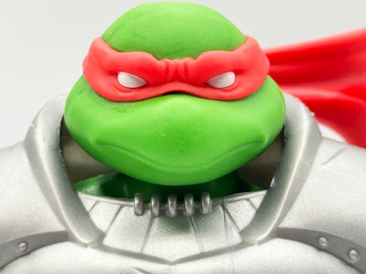 Raphael-Turtles-of-Grayskull-Wave-2-Review-Head-Front