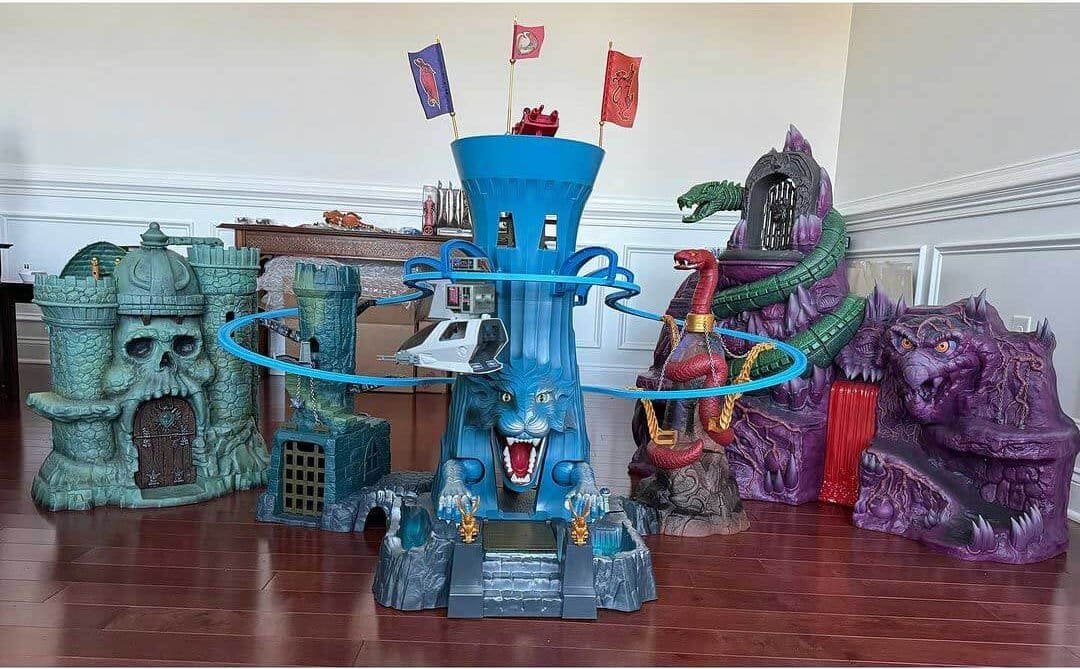Eternia-Playset-MOTU-Origins-Mattel-Creations-Fully-Assembled