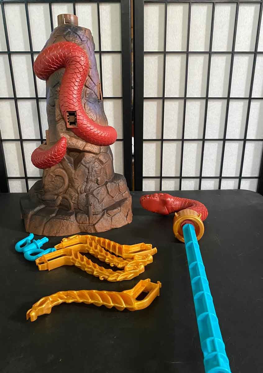 Eternia-Playset-MOTU-Origins-Mattel-Creations-Unboxing-Viper-Tower-18