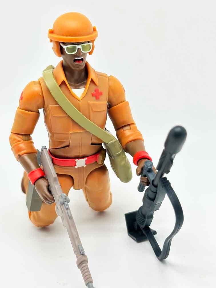 Doc-GI-Joe-Super7-Ultimates-action-pose-2