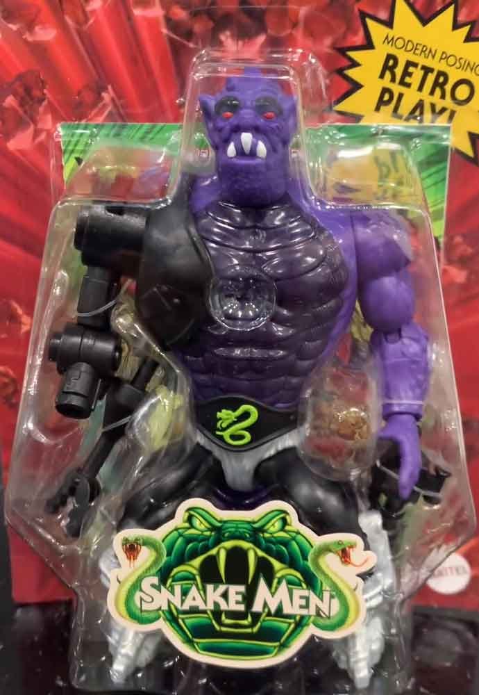 MOTU-Origins-Terroar-in-hand-1