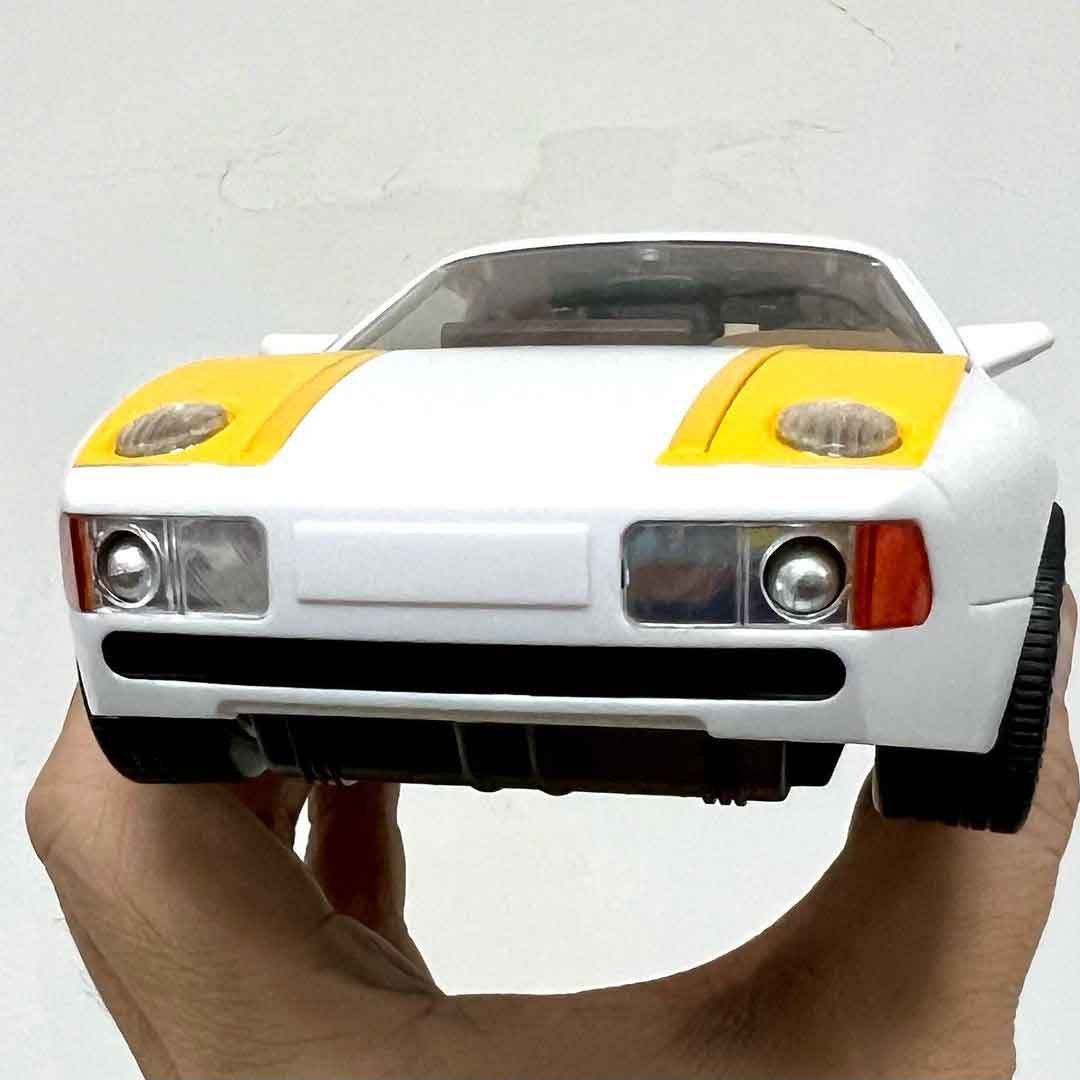 Great-White-MASK-Makina-Vehicle-4