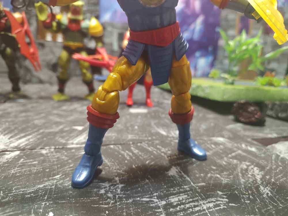 Masterverse-Sy-Klone-In-Hand-3