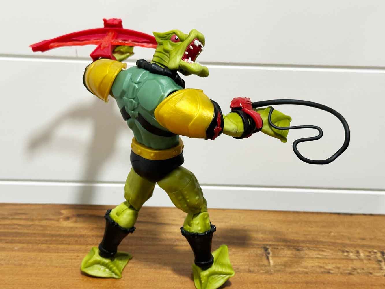 Princess-Of-Power-Leech-Masterverse-action-pose-3-IH