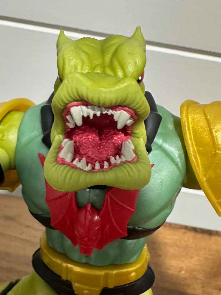 Princess-Of-Power-Leech-Masterverse-face-2-IH