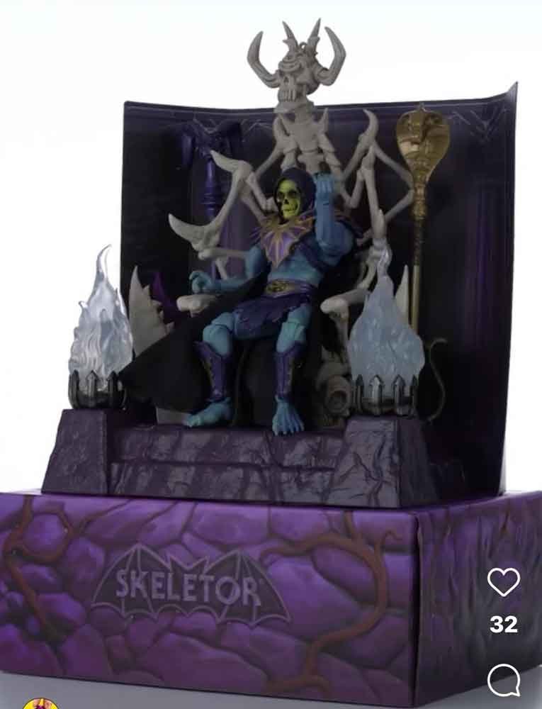Skeletor-and-Bone-Throne-MOTU-Masterverse-360-view-6