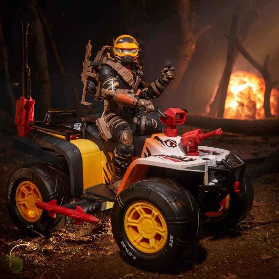 Wreckage-and-Tiger-Paw-GI-Joe-Classified-Series-Target-Exclusive-1